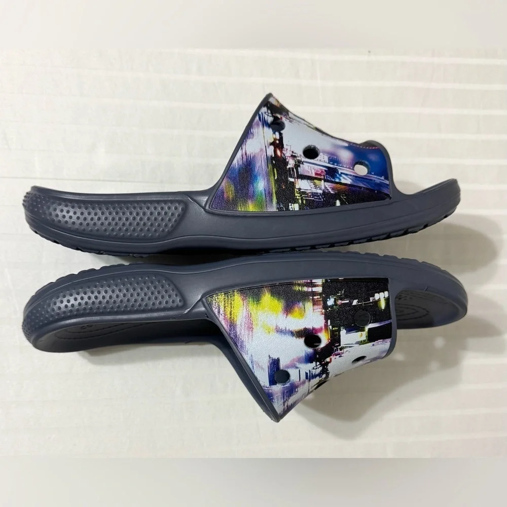 CROCS Classic Slide Sandals Meta Scape City Graphic Print Size 9 Men / 11 Women